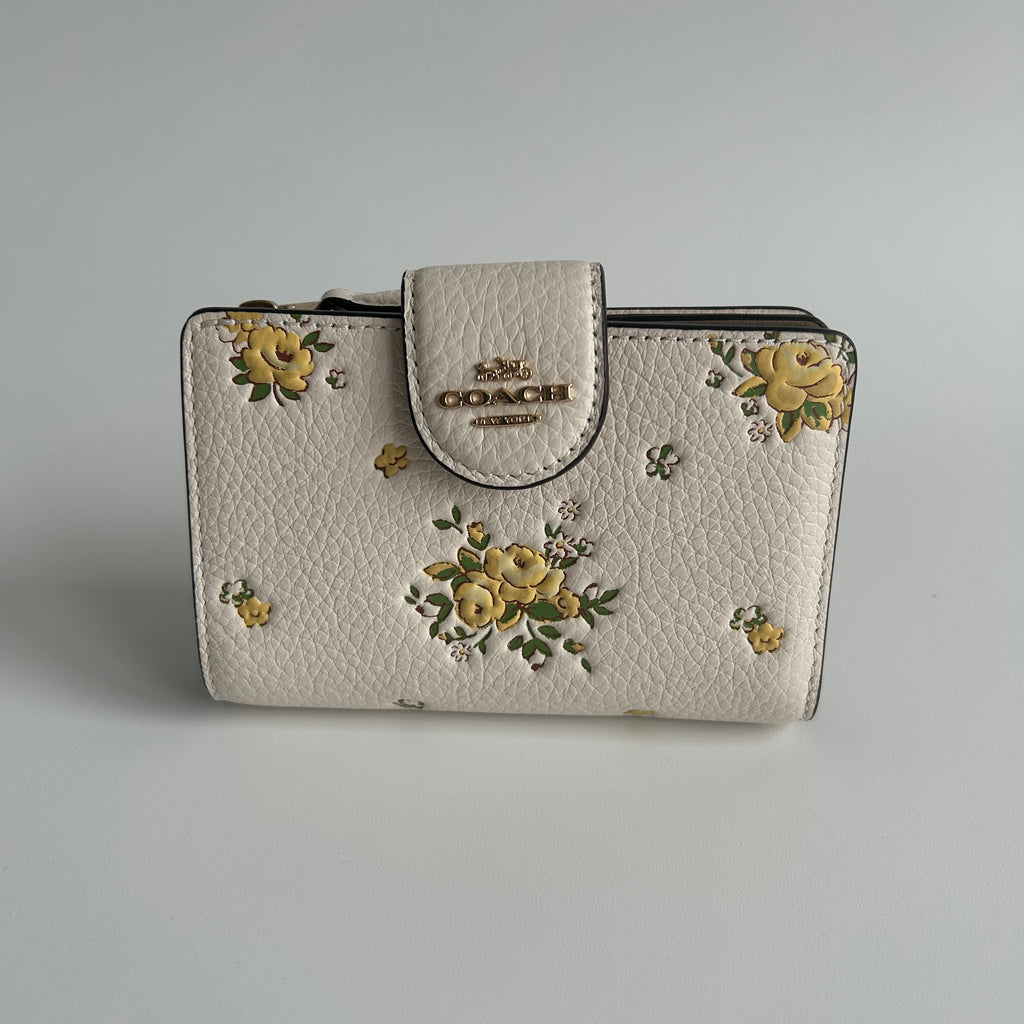 Coach Medium Corner Zip Wallet Chalk White Floral Pebbled Leather Excellent
