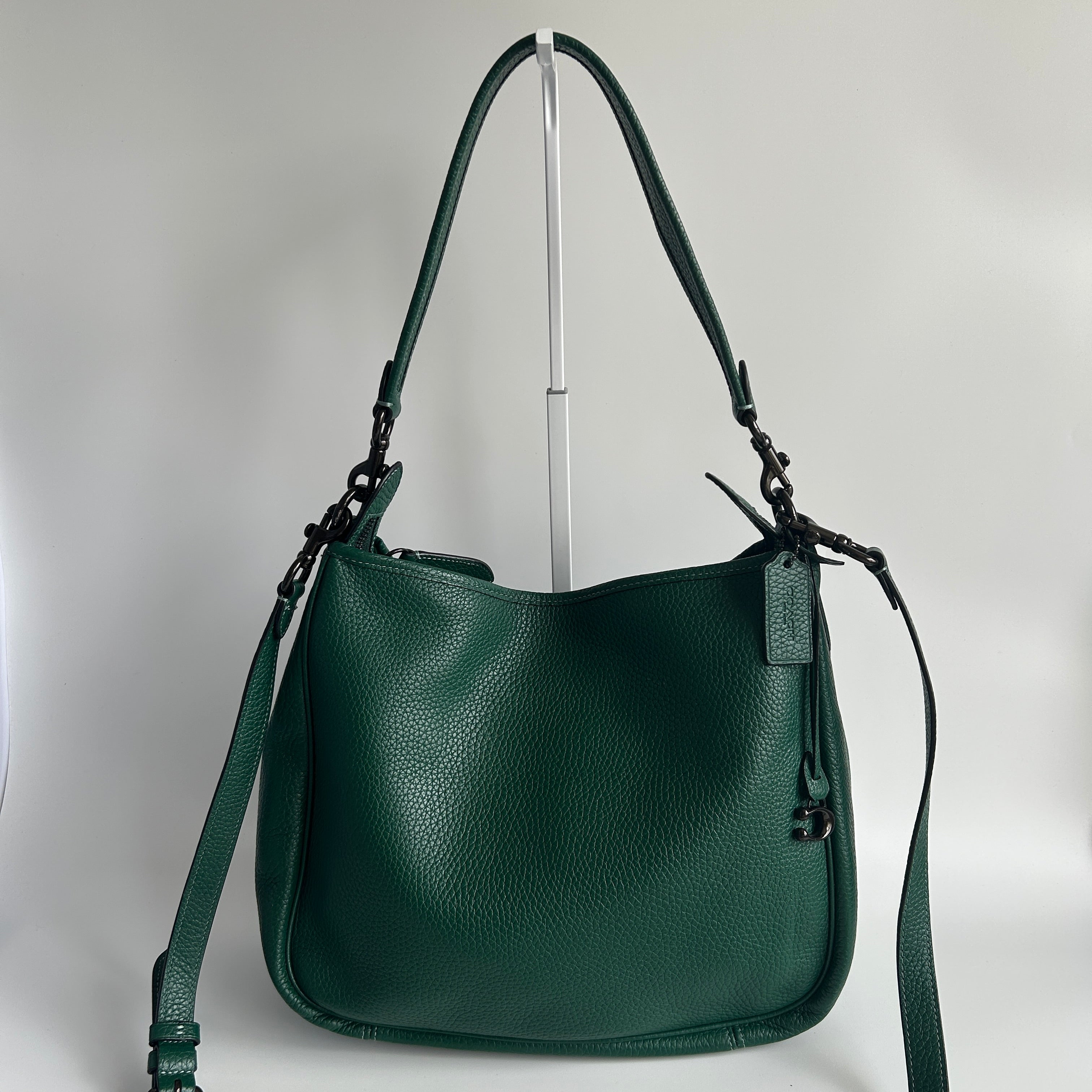 Coach Cary Green Pebble Leather Shoulder Bag Excellent