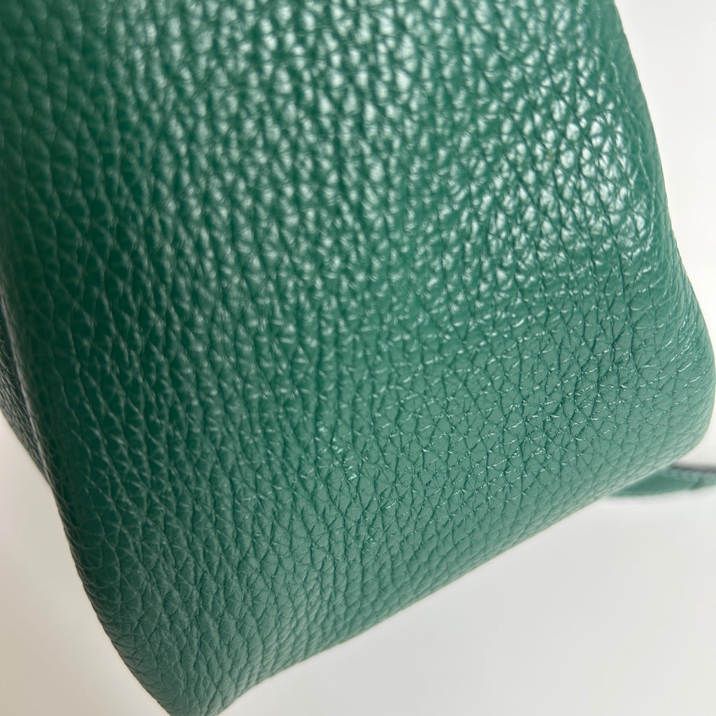 Coach Cary Green Pebble Leather Shoulder Bag Excellent