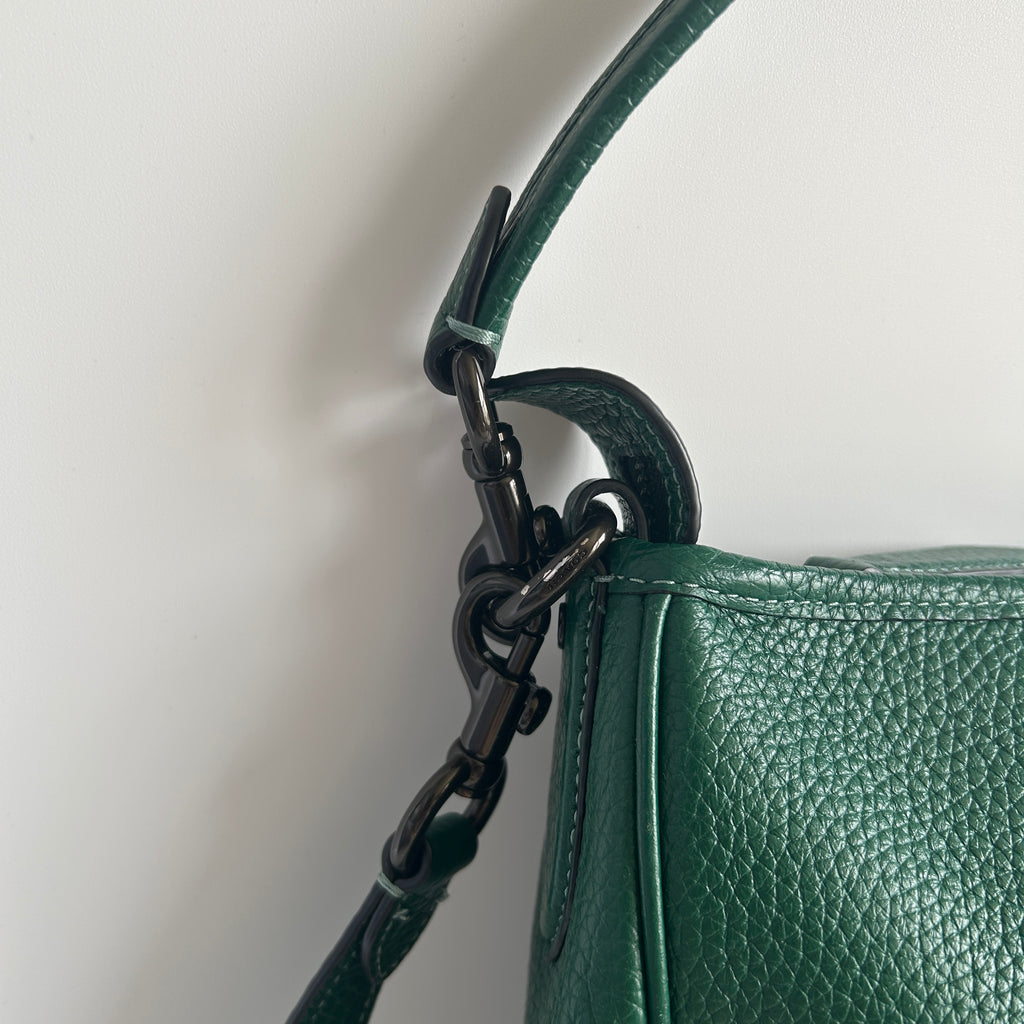 Coach Cary Green Pebble Leather Shoulder Bag Excellent