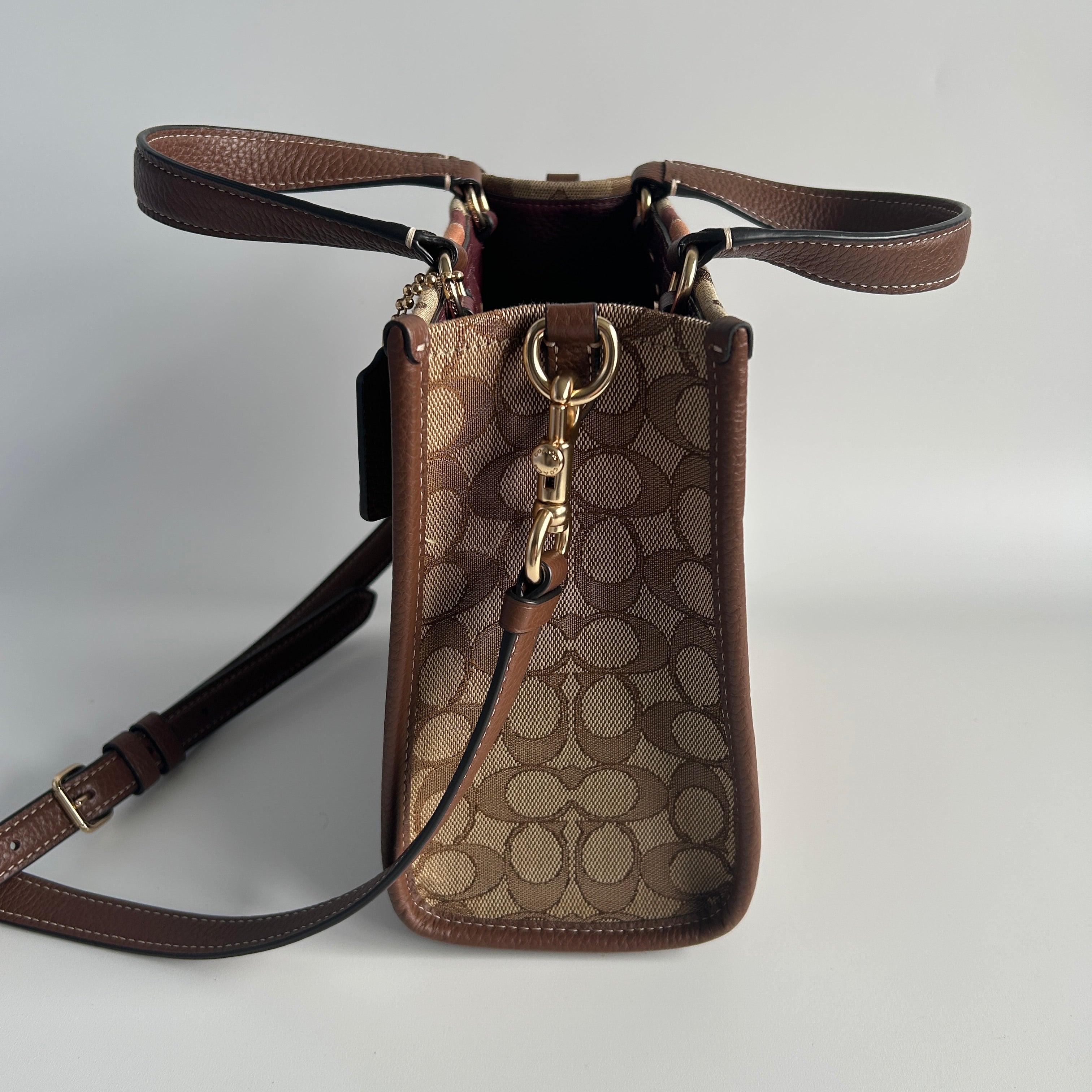 Coach Dempsey Tote 22 Brown Signature Jacquard Leather Bag Excellent
