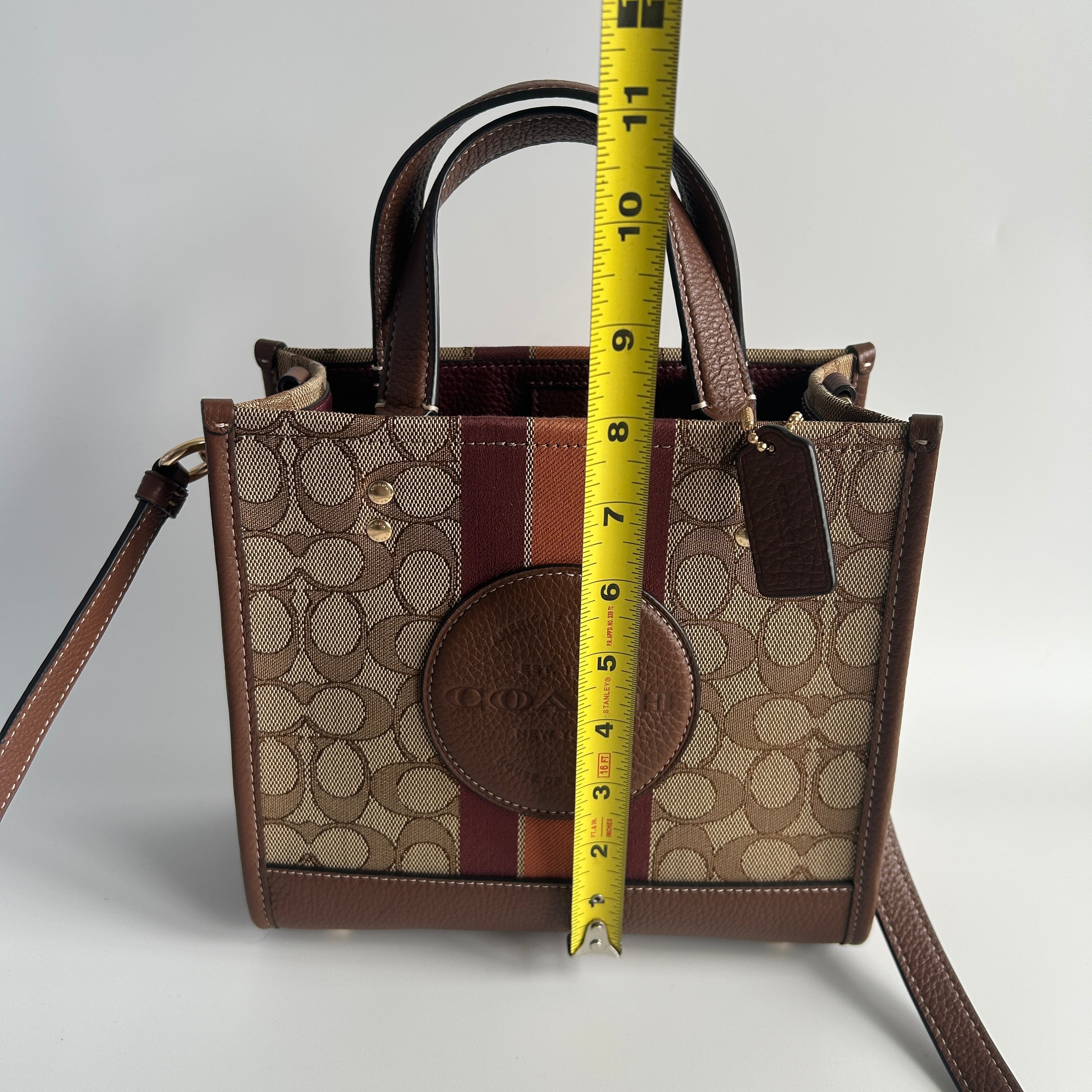 Coach Dempsey Tote 22 Brown Signature Jacquard Leather Bag Excellent