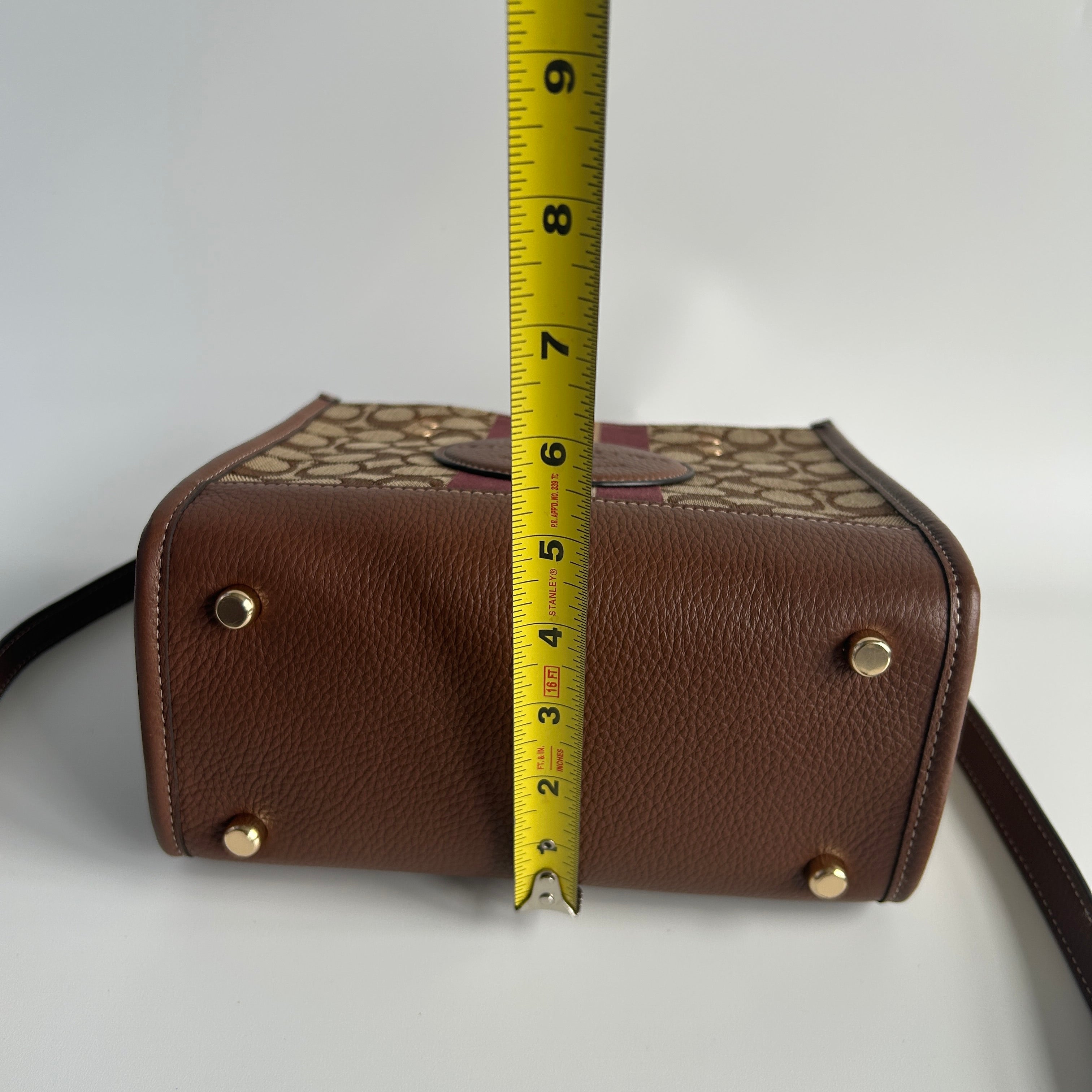 Coach Dempsey Tote 22 Brown Signature Jacquard Leather Bag Excellent