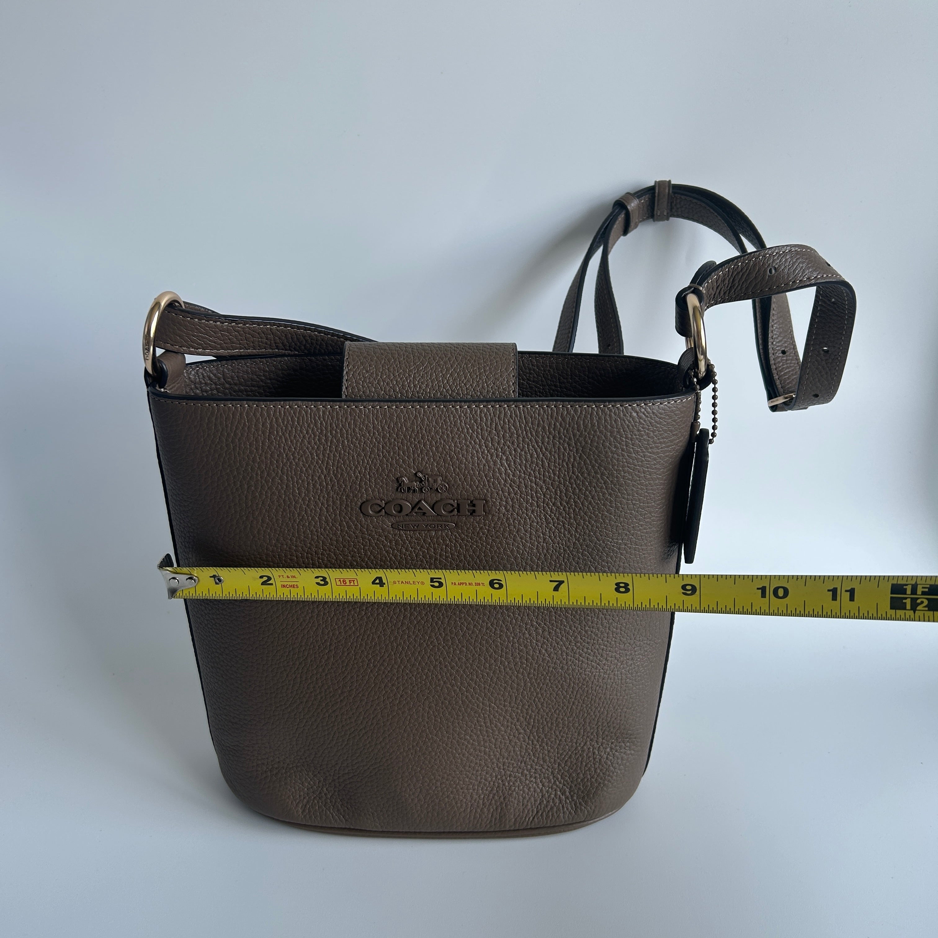 Coach Sophie Bucket Bag Dark Stone Pebbled Leather CR153 Excellent