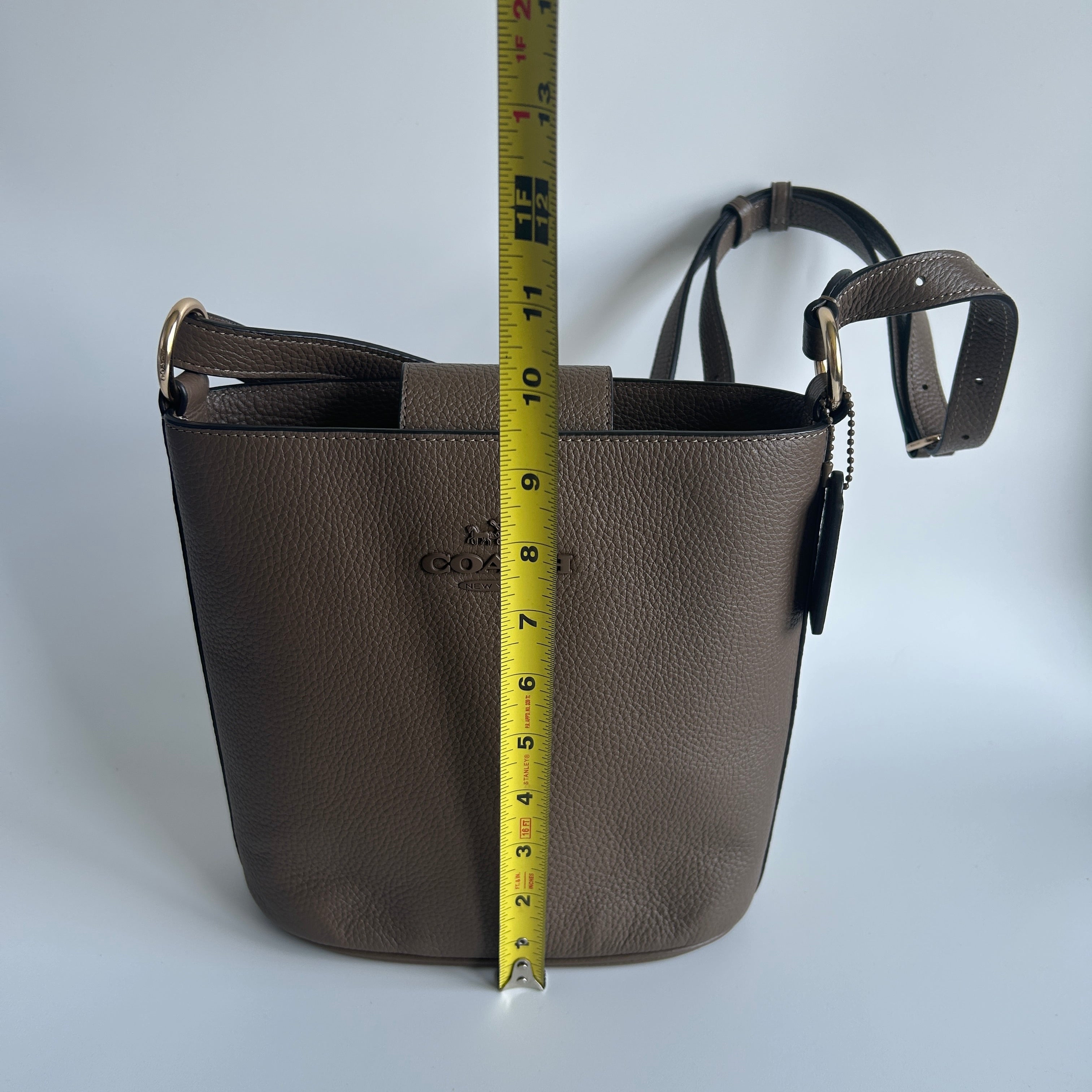 Coach Sophie Bucket Bag Dark Stone Pebbled Leather CR153 Excellent