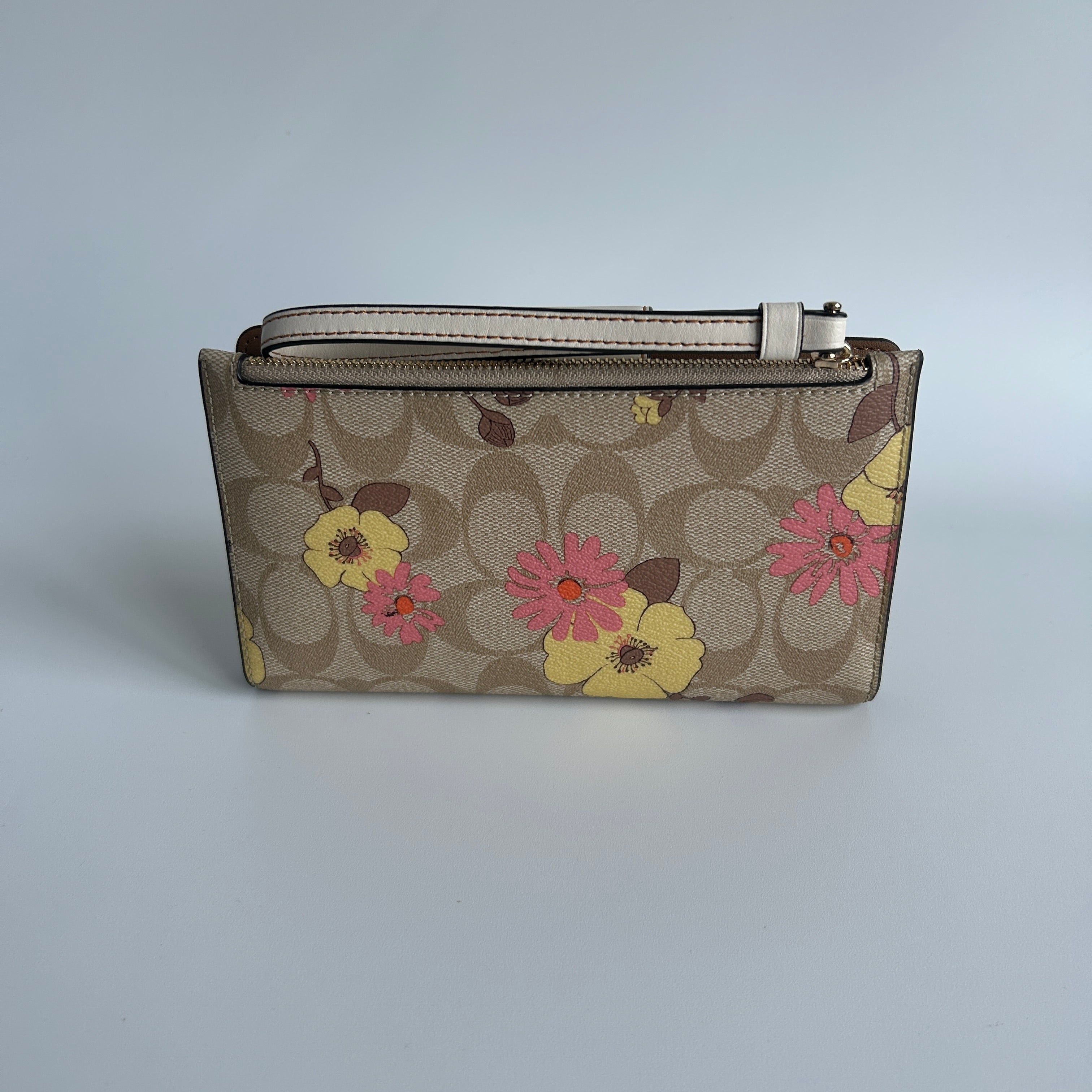 Coach Phone Wallet Khaki Floral Signature Canvas Leather Wristlet Excellent