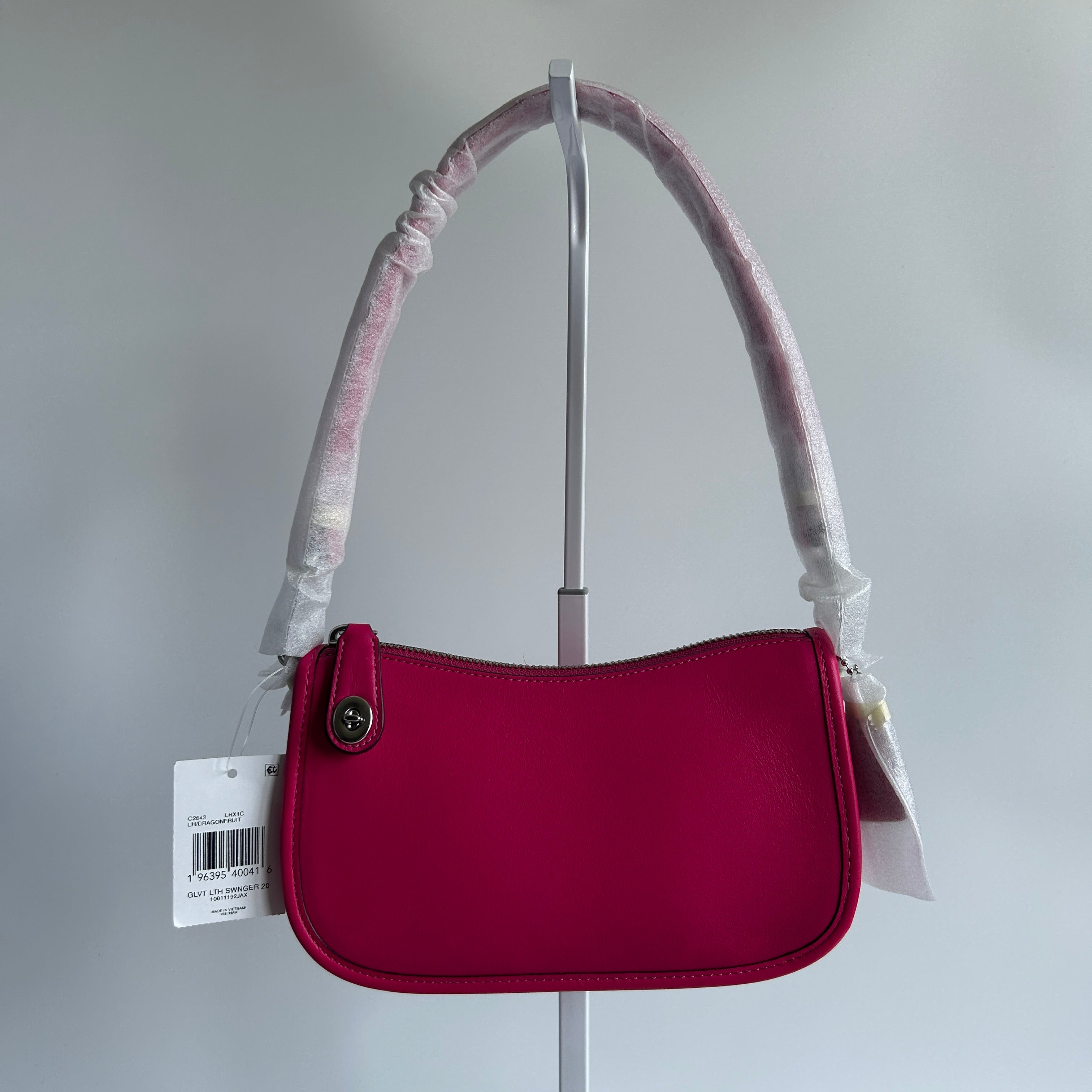 Coach Swinger 20 Dragonfruit Pink Glovetanned Leather Shoulder Bag NEW