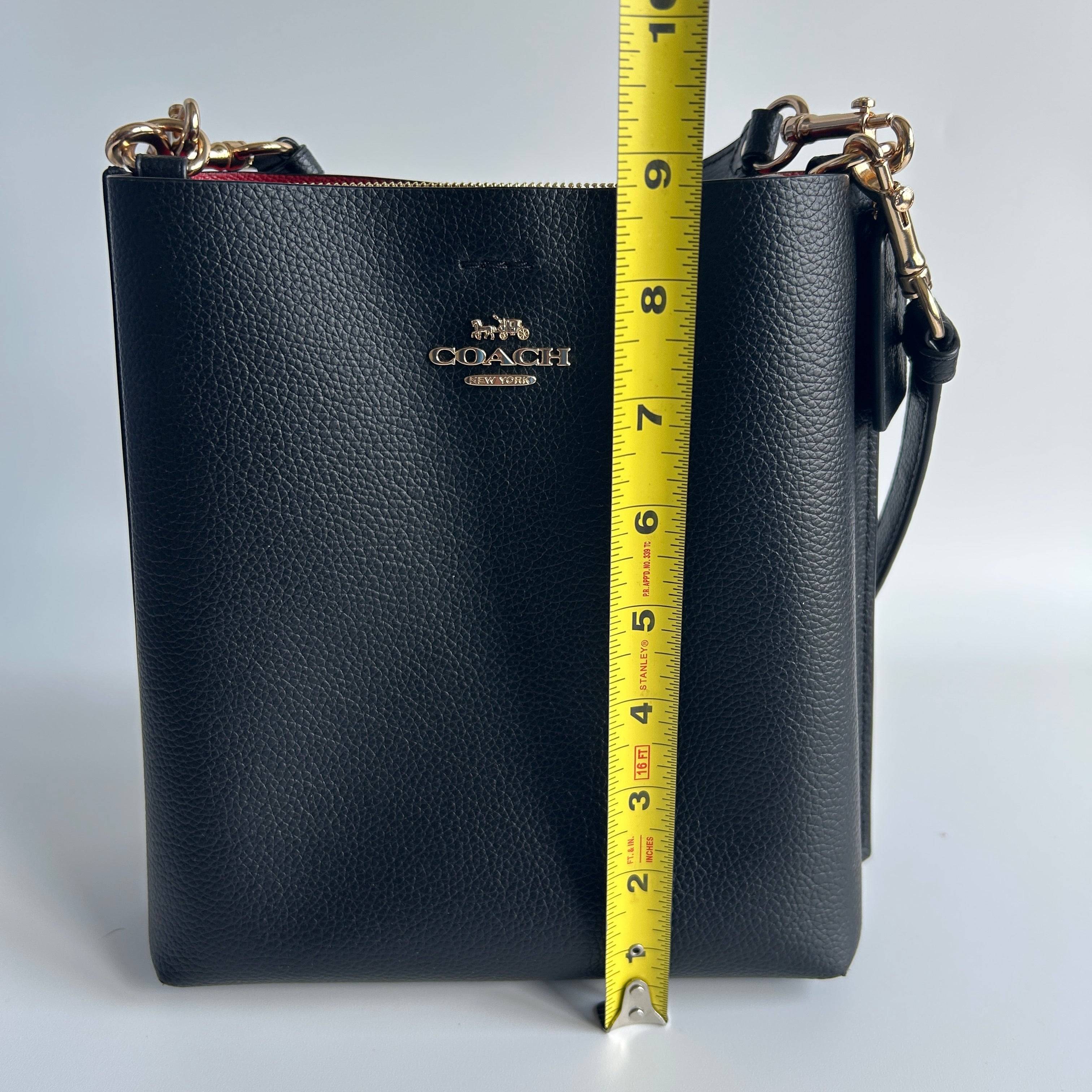 Coach Mollie Bucket Bag 22 Black Pebbled Leather Shoulder Bag Excellent