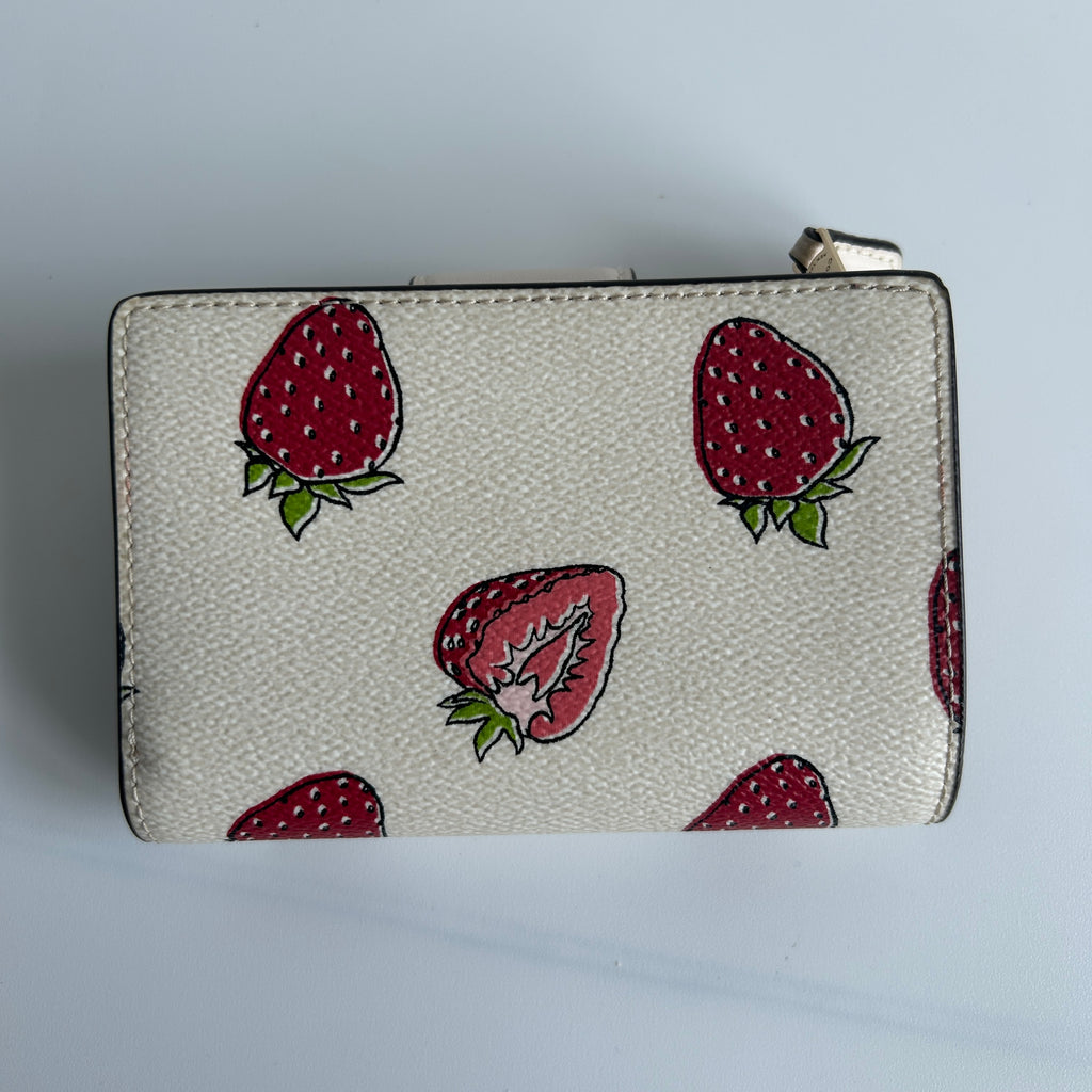 Coach Medium Corner Zip Strawberry Chalk White Leather Wallet Excellent