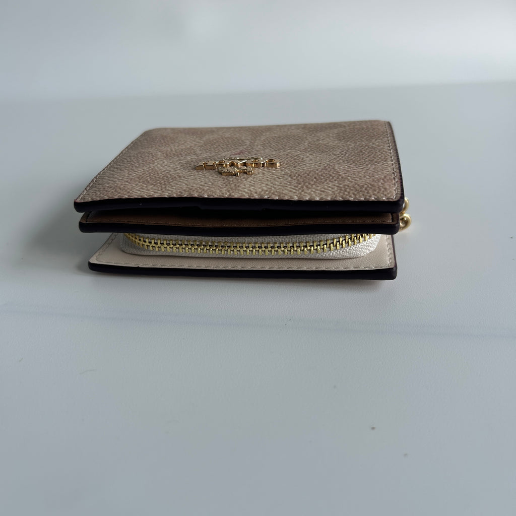 Coach Snap Wallet Sand Chalk Signature Canvas Leather Bifold Good