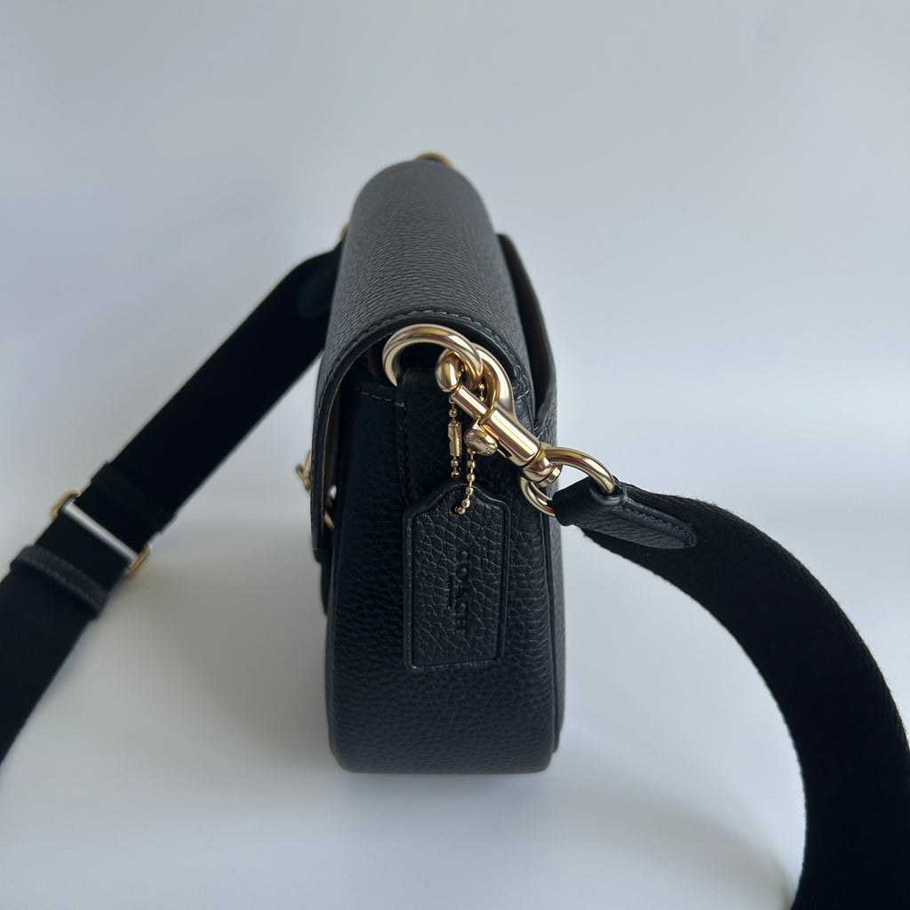 Coach Amelia Saddle Bag Black Pebbled Leather Crossbody CP107 Excellent