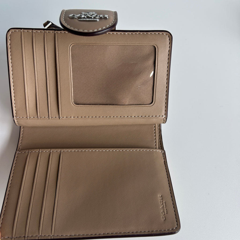 Coach Medium Corner Zip Taupe Chalk Signature Canvas Wallet Excellent