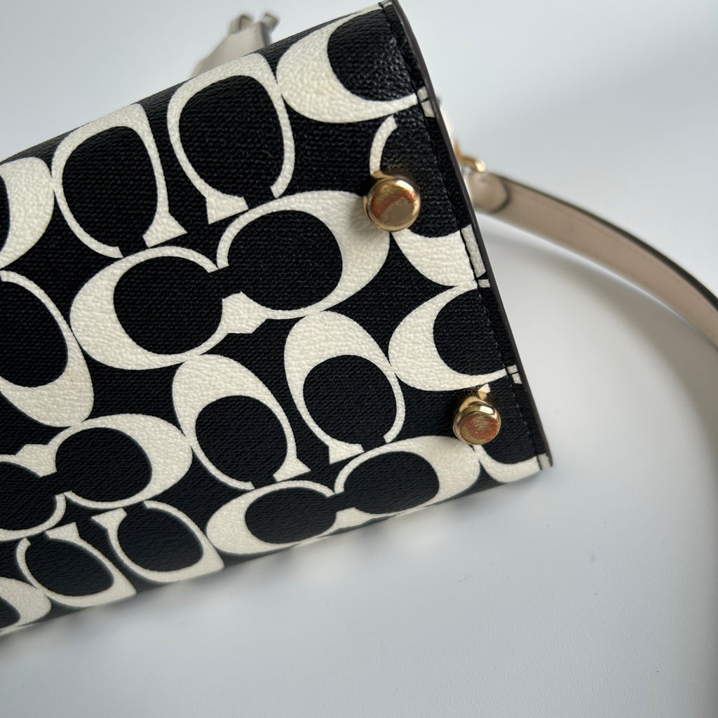Coach Andrea Carryall Black White Signature Canvas Leather Bag CP080 Good