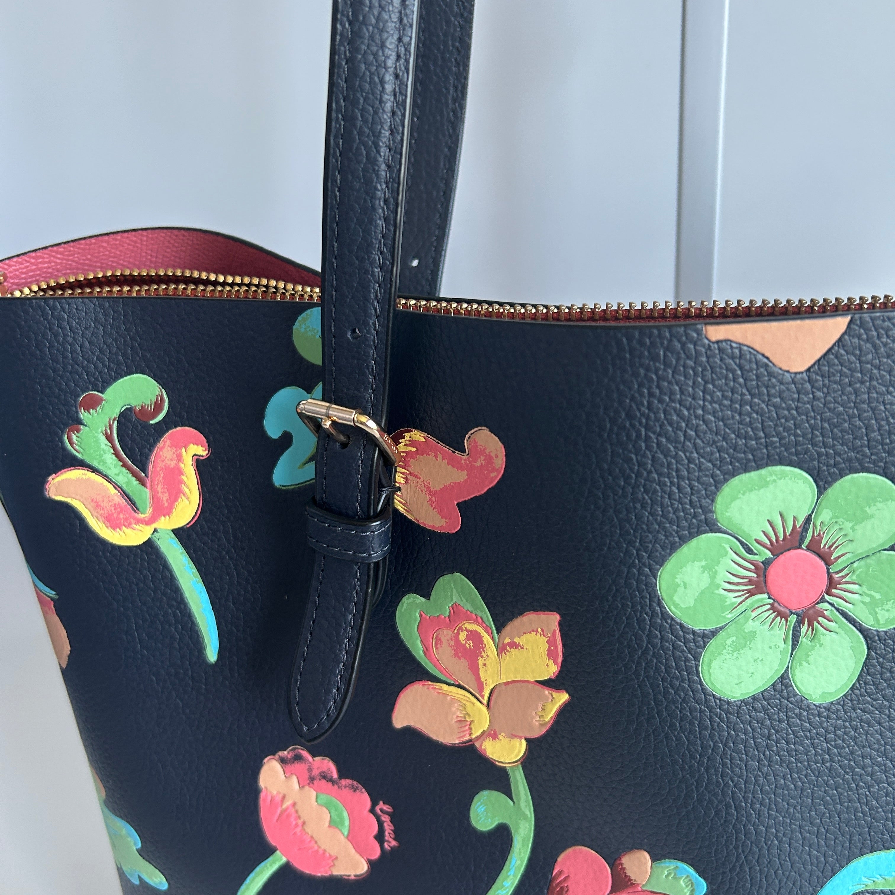 Coach Mollie Tote Dreamy Land Floral Navy Pebbled Leather Bag C8215 GOOD