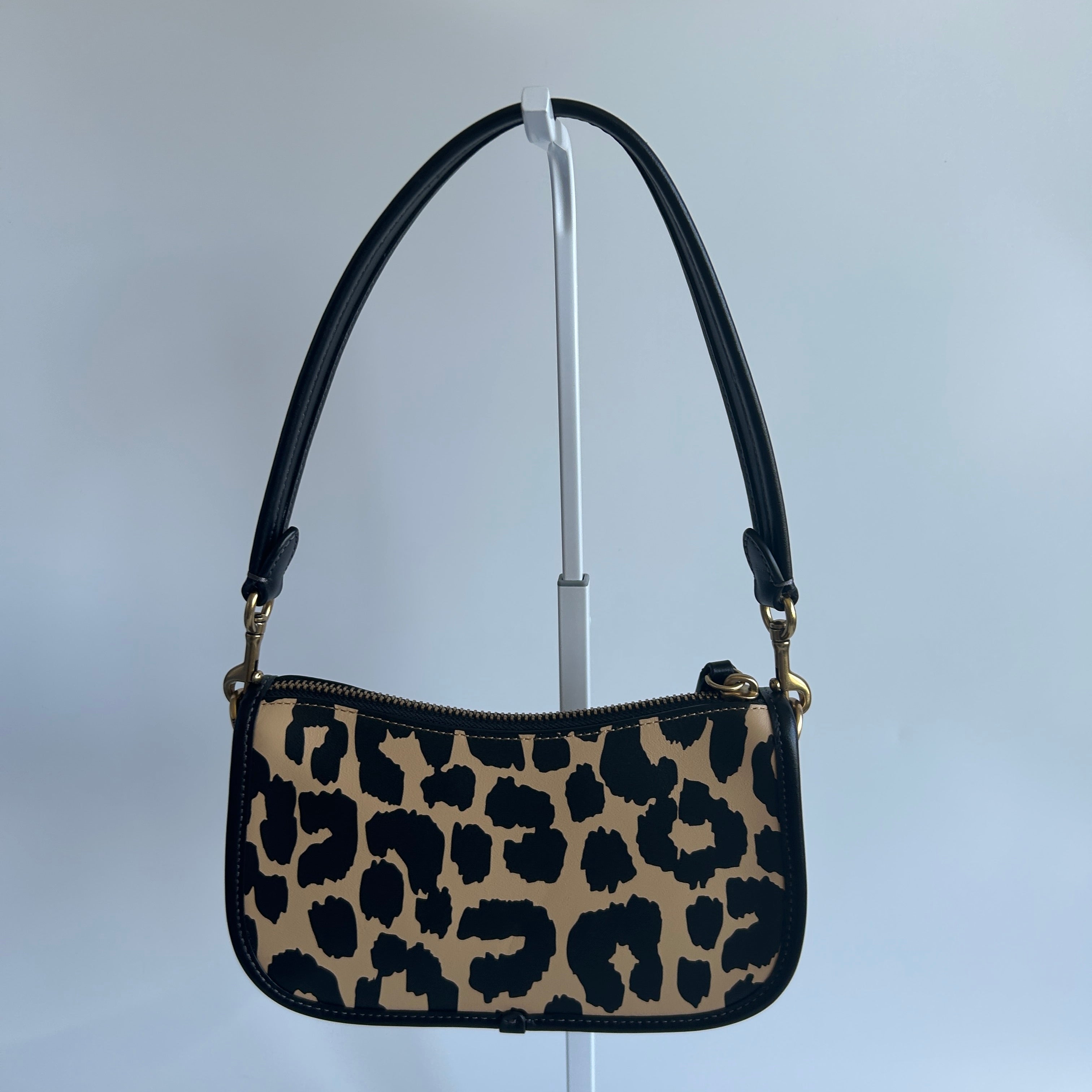 Coach Swinger 20 Leopard Print Leather Shoulder Bag CM513 Excellent