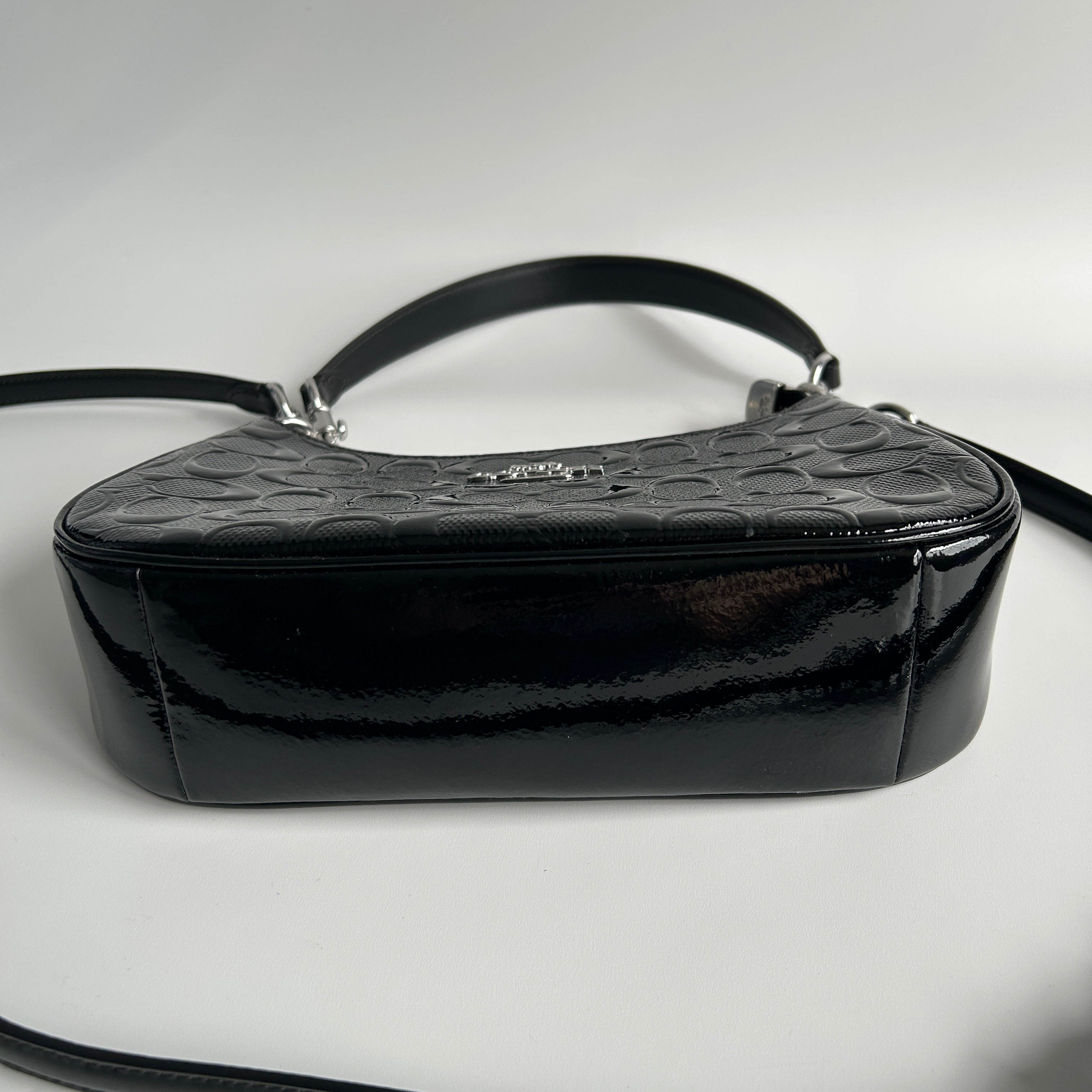 Coach Teri Black Signature Patent Leather Shoulder Bag Excellent