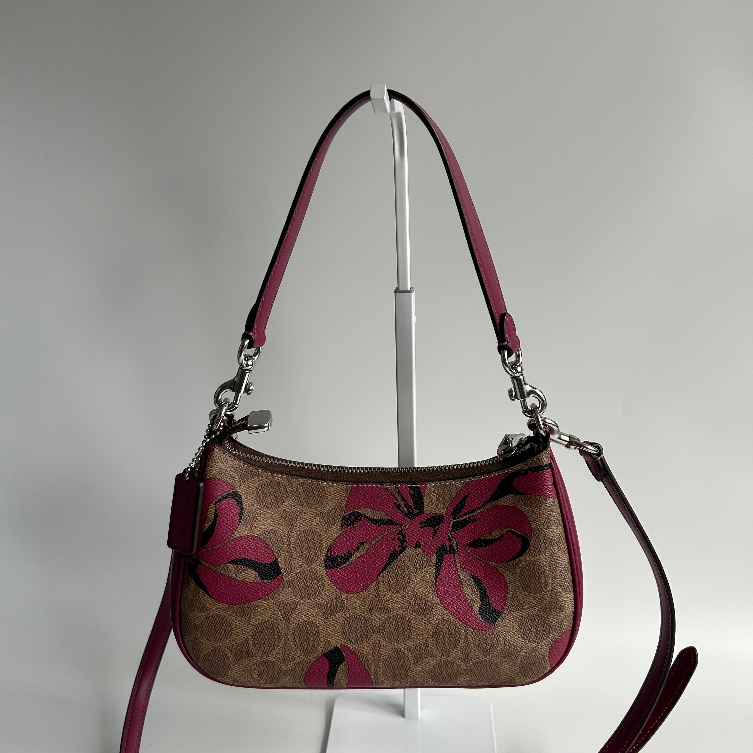 Coach Teri Shoulder Bag Khaki Pink Signature Canvas Bow Print Excellent