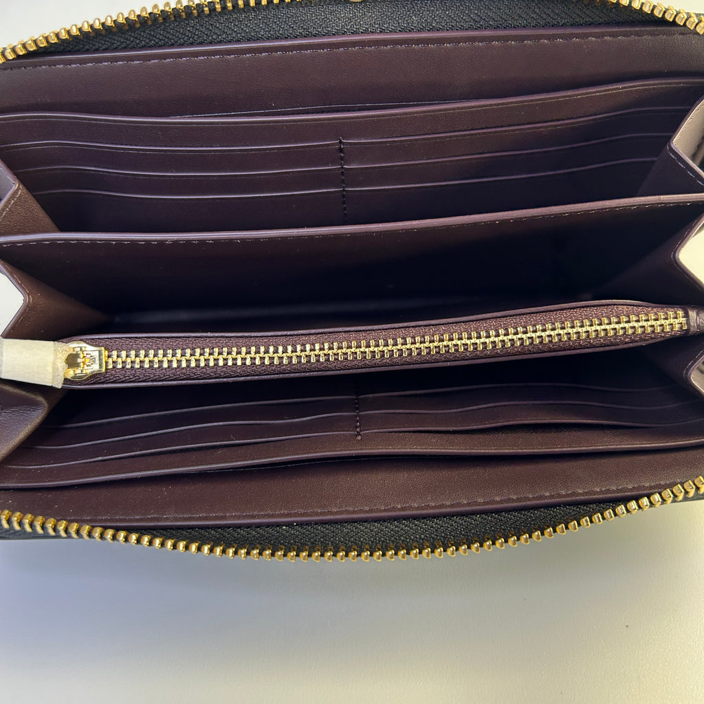 Coach Long Zip Around Black Signature Leather Wristlet Wallet Excellent