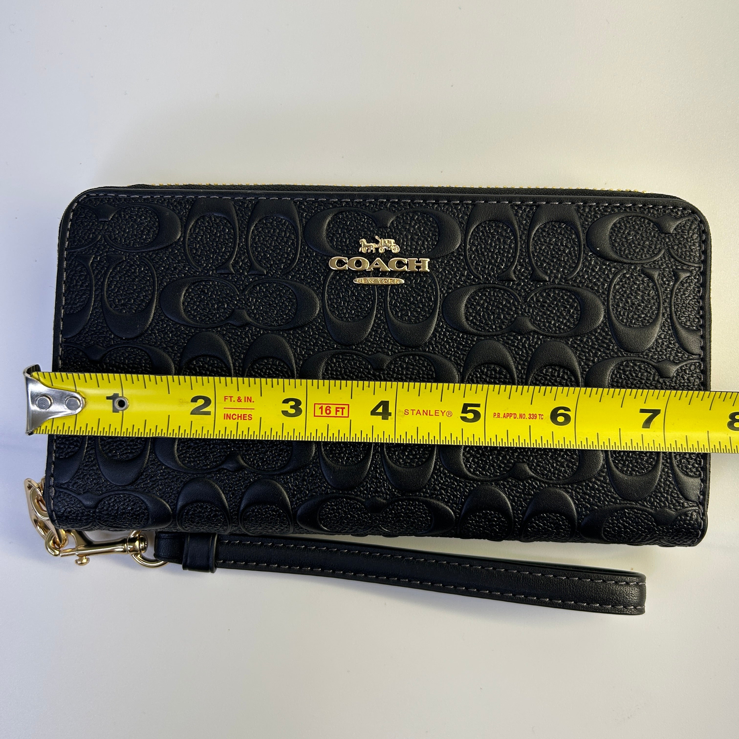 Coach Long Zip Around Black Signature Leather Wristlet Wallet Excellent