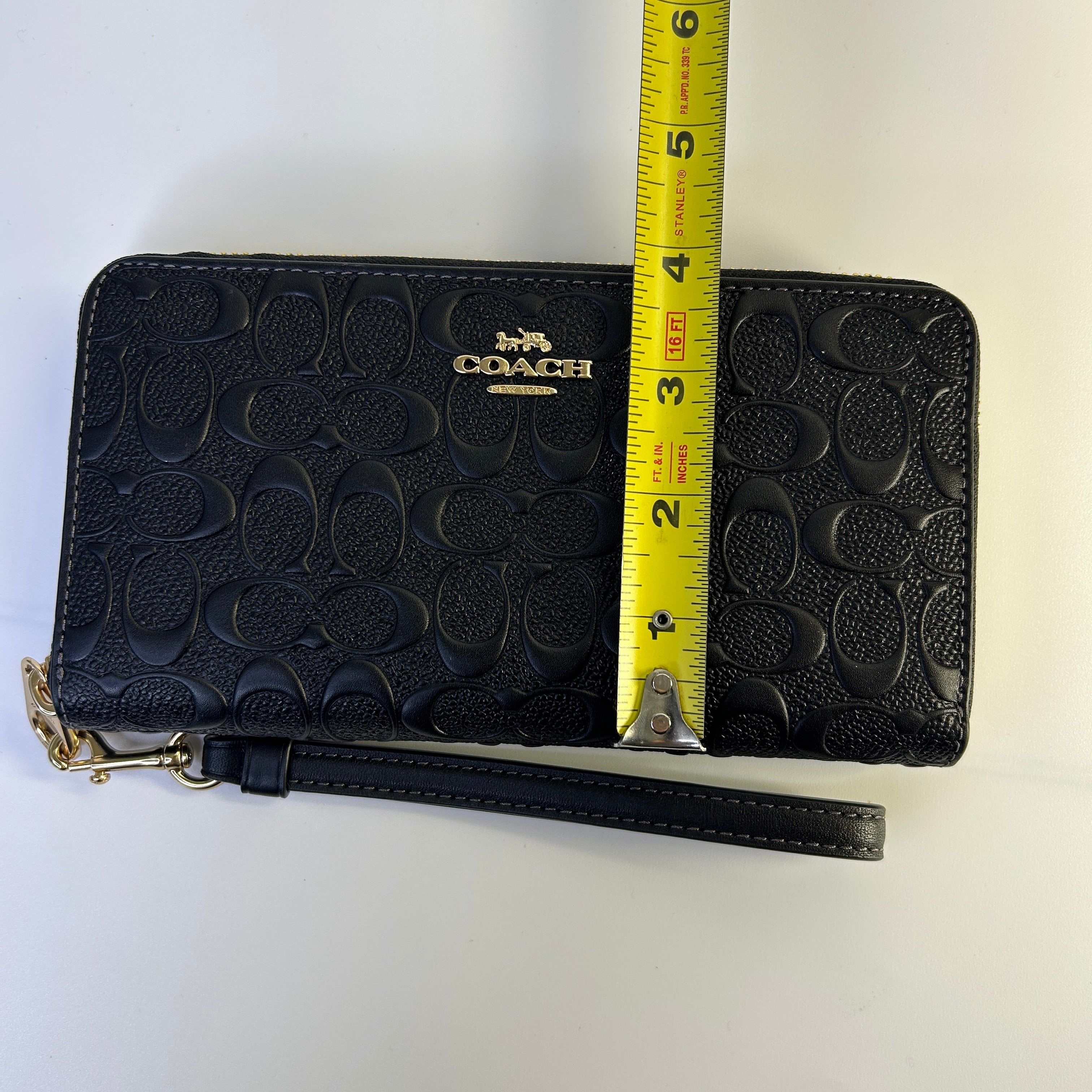Coach Long Zip Around Black Signature Leather Wristlet Wallet Excellent