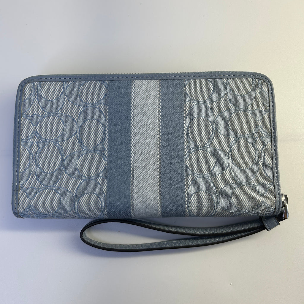 Coach Dempsey Marble Blue Signature Jacquard Stripe Phone Wallet C9073 Like New