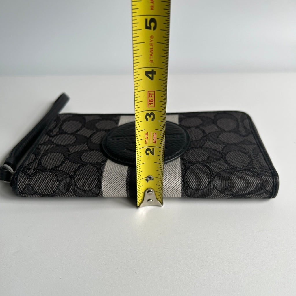 Coach Dempsey Black Smoke Multi Canvas Phone Wallet Wristlet C9073