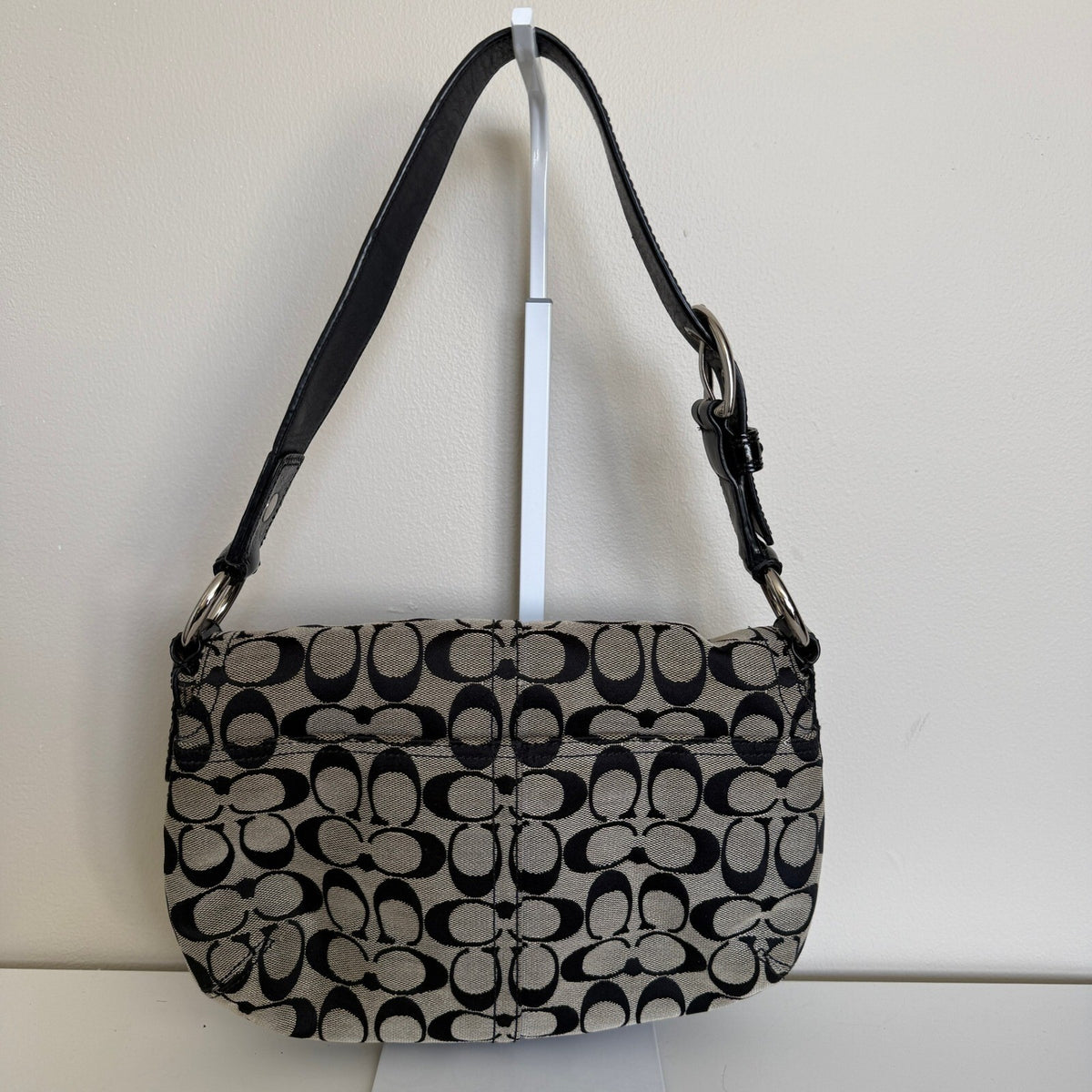 Coach Soho Shoulder Bag Black Gray Jacquard Canvas 11860 Buckle Flap Hobo