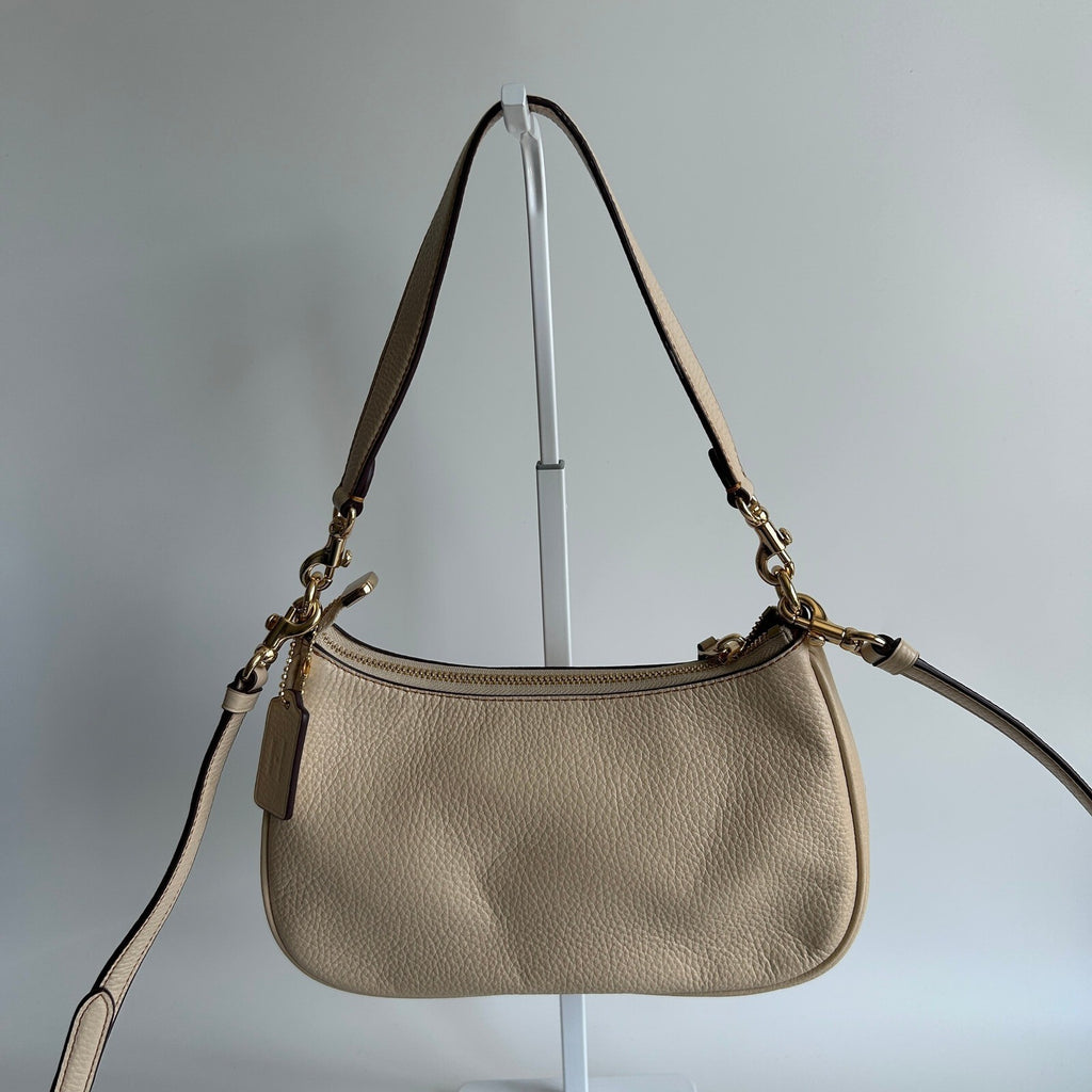 Coach x Peanuts Teri Ivory Leather Snoopy Friends Shoulder Bag CE861