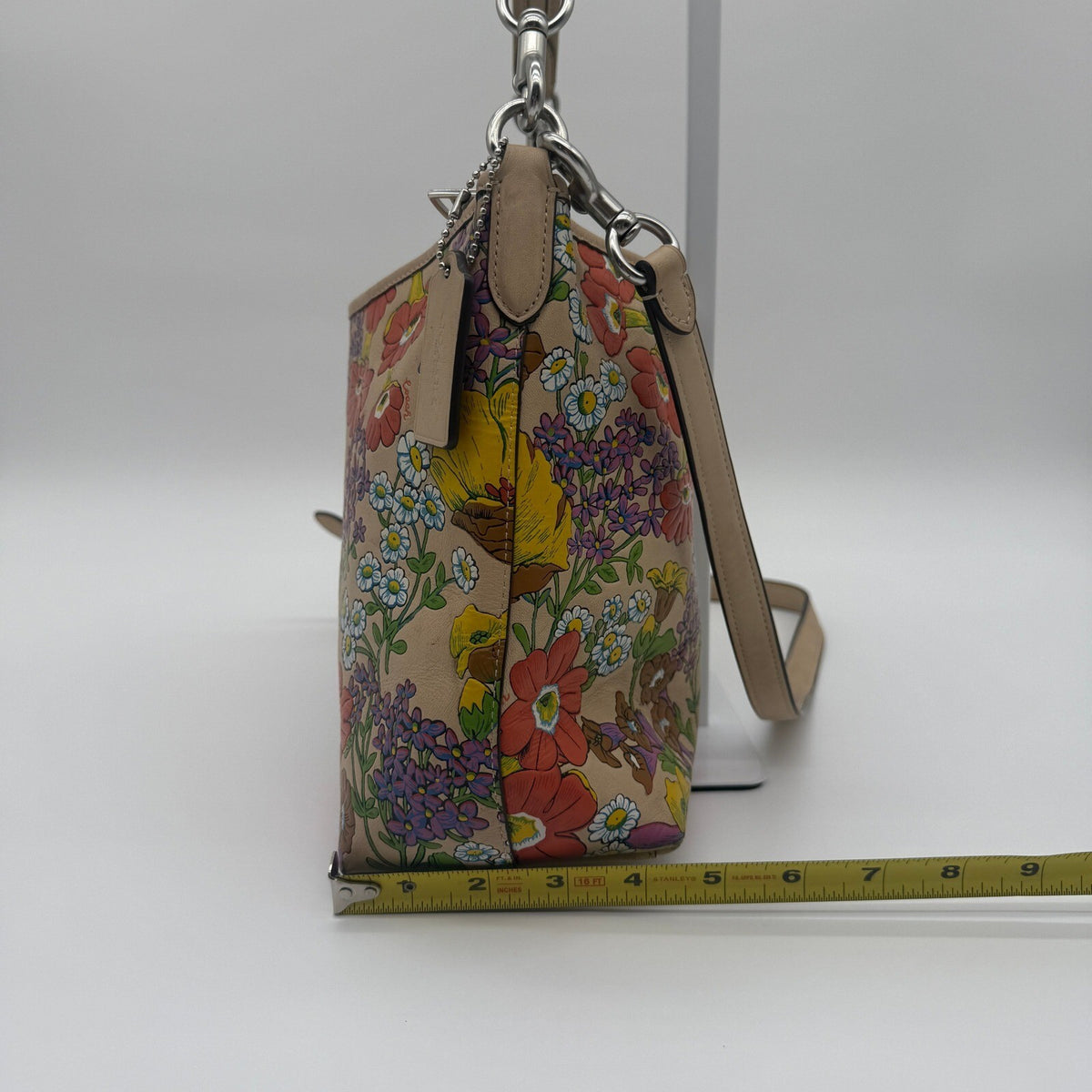 Coach Laurel Shoulder Bag Ivory Multi Pebble Leather Garden Floral Print CT222