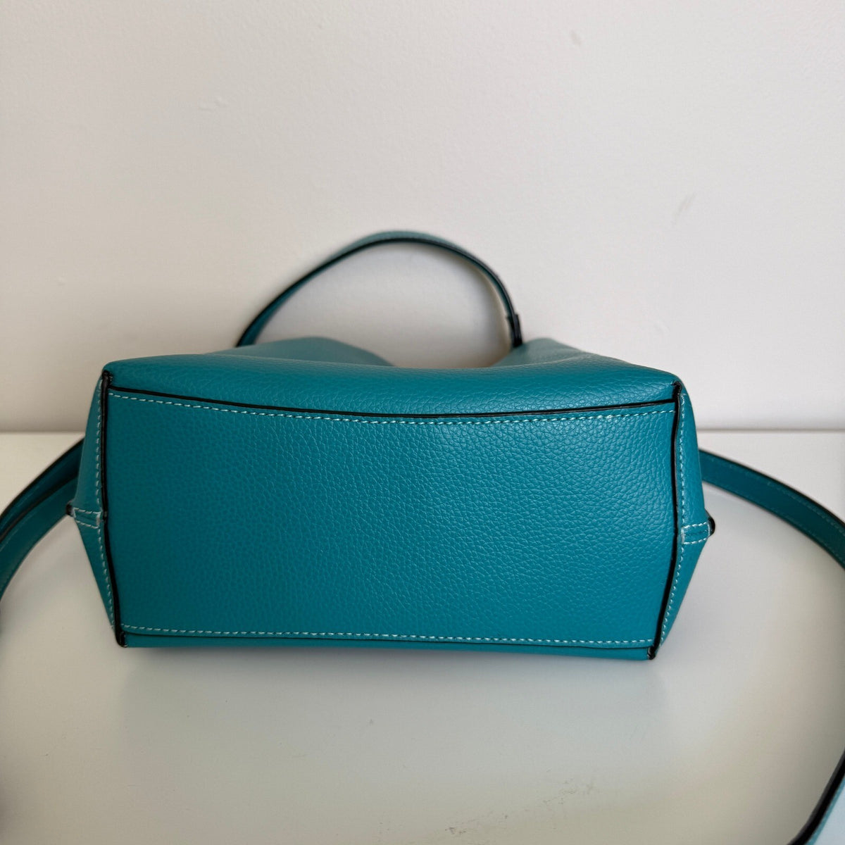Coach Mollie Bucket Bag 22 Teal Pebble Leather CA177 Crossbody Shoulder Bag