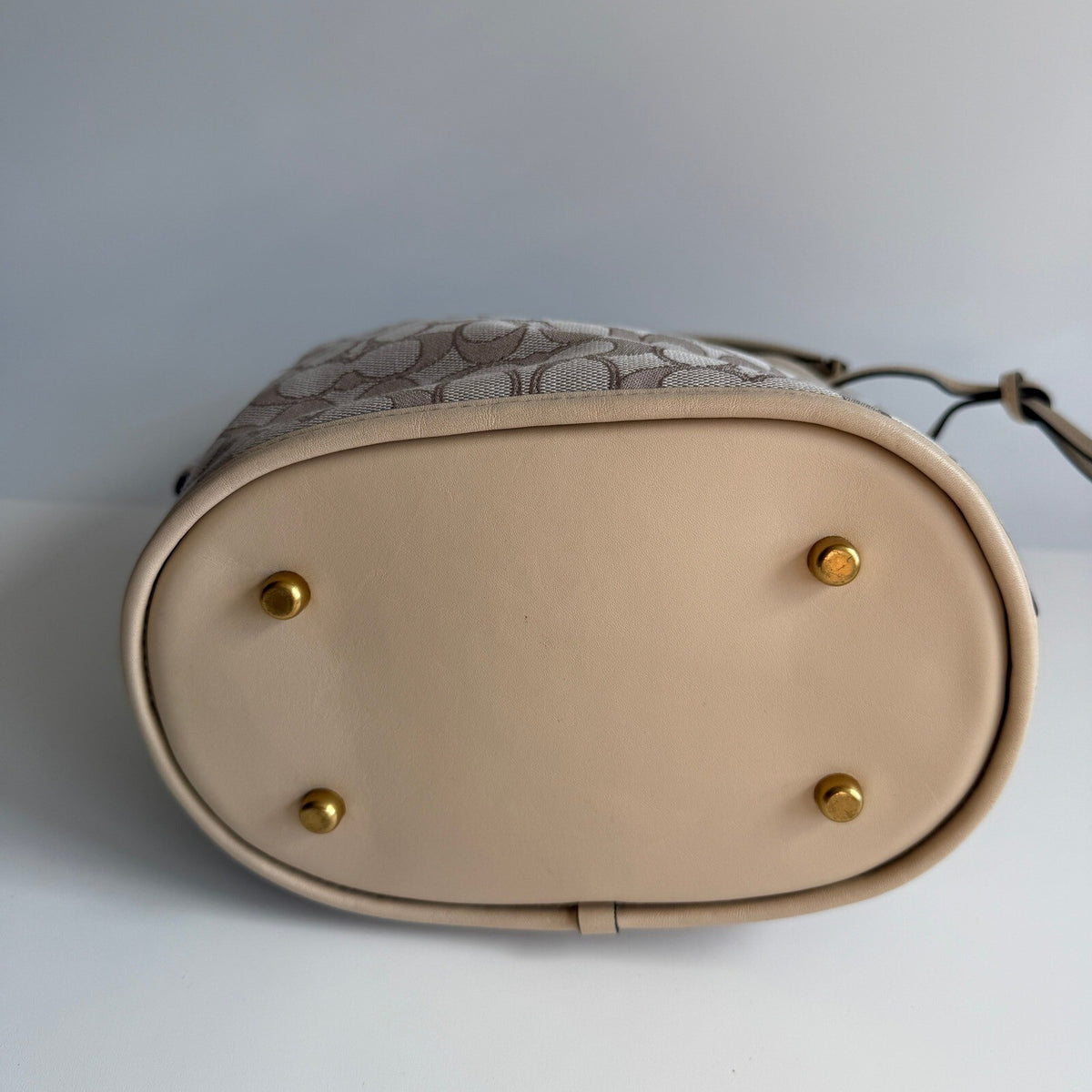 Coach Field Bucket Bag Stone Ivory Signature Jacquard Leather C3853