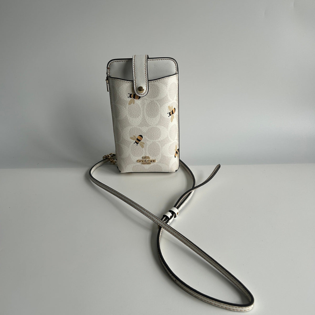 Coach Phone Crossbody Chalk White Signature Canvas Bee Print C8672