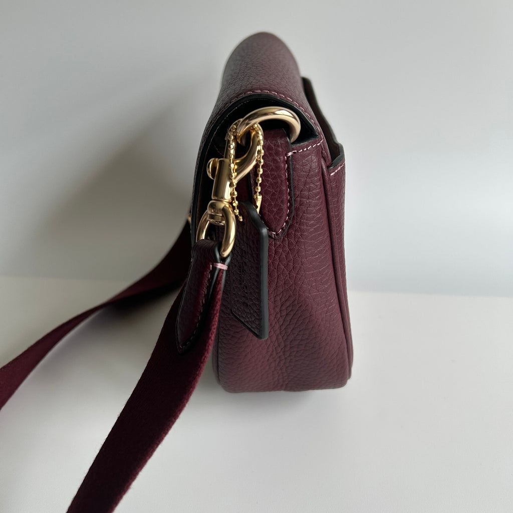 Coach Amelia Saddle Bag Merlot Red Pebbled Leather Crossbody Handbag CP107