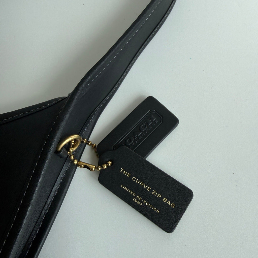 Coach Curve Zip Shoulder Bag Black Glovetanned Leather CAF110