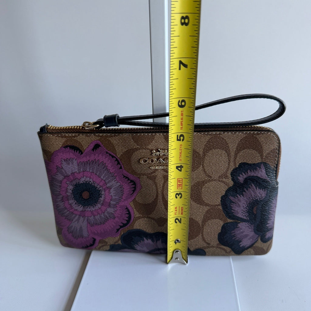 Coach Kaffe Fassett Large Corner Zip Wristlet Khaki Purple Canvas 6285 Monogram