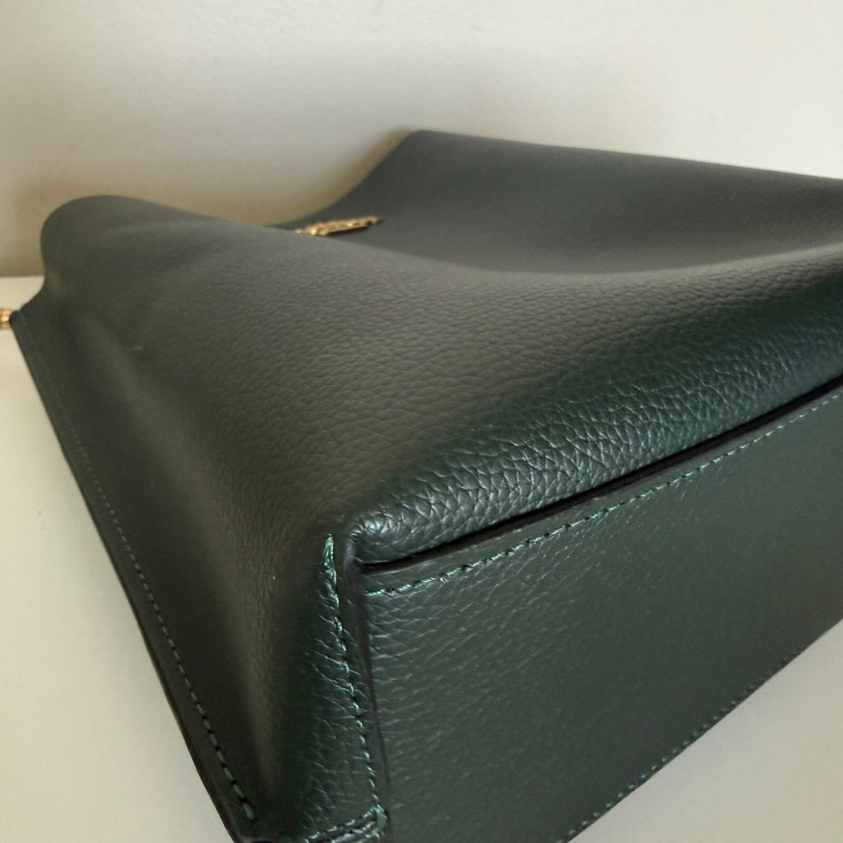 Coach Mollie Bucket Bag 22 Everglade Green Leather CA177 Crossbody Purse