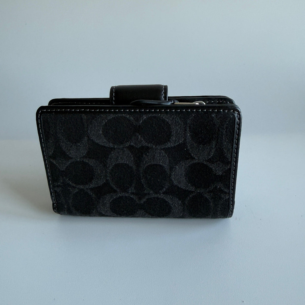 Coach Medium Corner Zip Wallet Silver Black Signature Denim CDF13 Compact Bifold