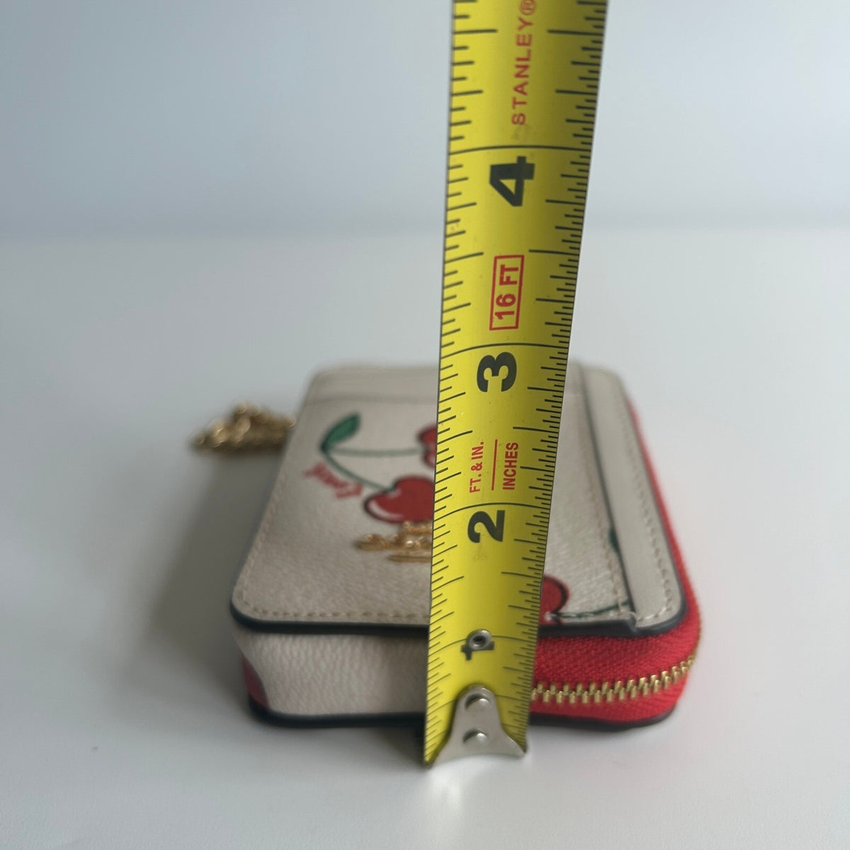 Coach Zip Card Case Chalk Multi Leather Wallet CF409