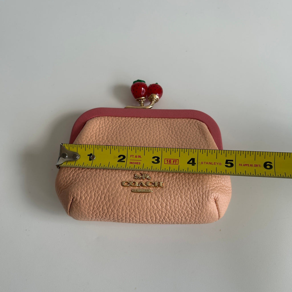 Coach Nora Kisslock Card Case Pink Pebbled Leather Coin Purse C8334