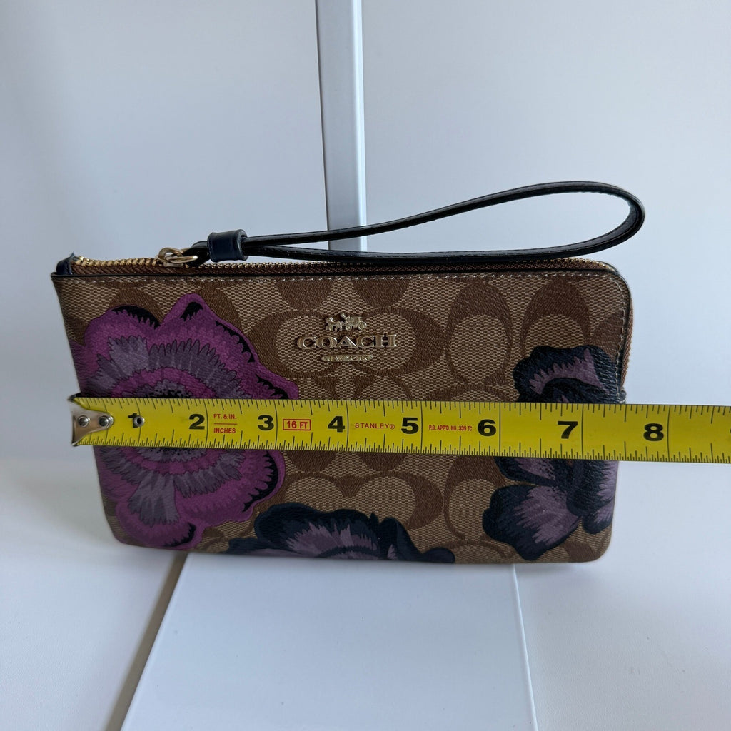 Coach Kaffe Fassett Large Corner Zip Wristlet Khaki Purple Canvas 6285 Monogram