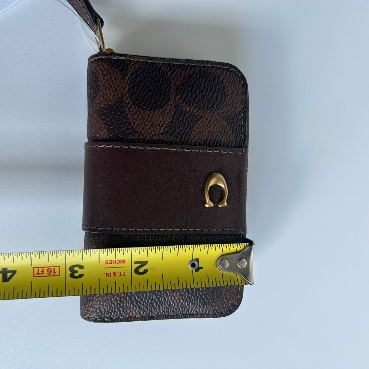 Coach Essential Small Zip Card Case Maple Signature Canvas CR552