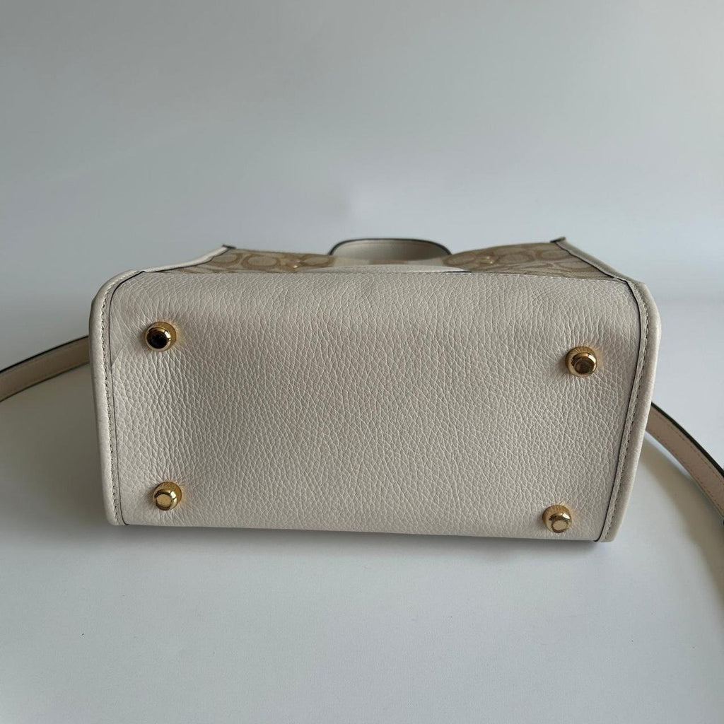 Coach Dempsey Tote 22 Light