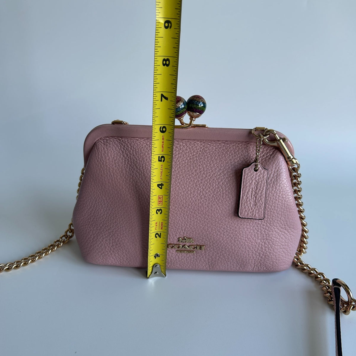Coach Nora Kisslock Crossbody Bag Pink Pebbled Leather Chain Strap C1451