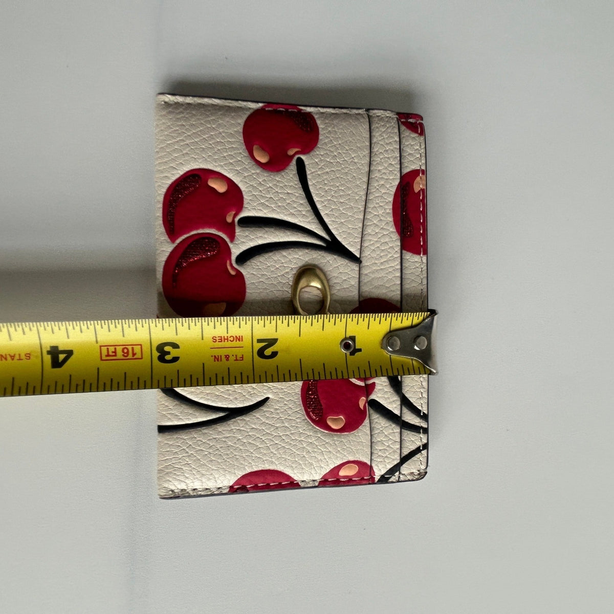 Coach Essential Cherry Print Chalk Multi Leather Card Case CZ116